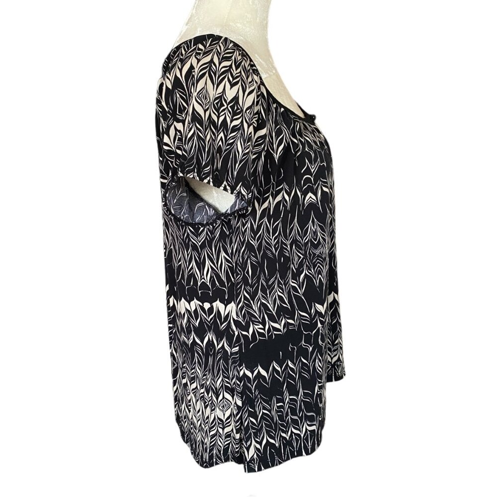 Perseption women's size petite large short sleeve black and cream patterned top - Picture 3 of 11